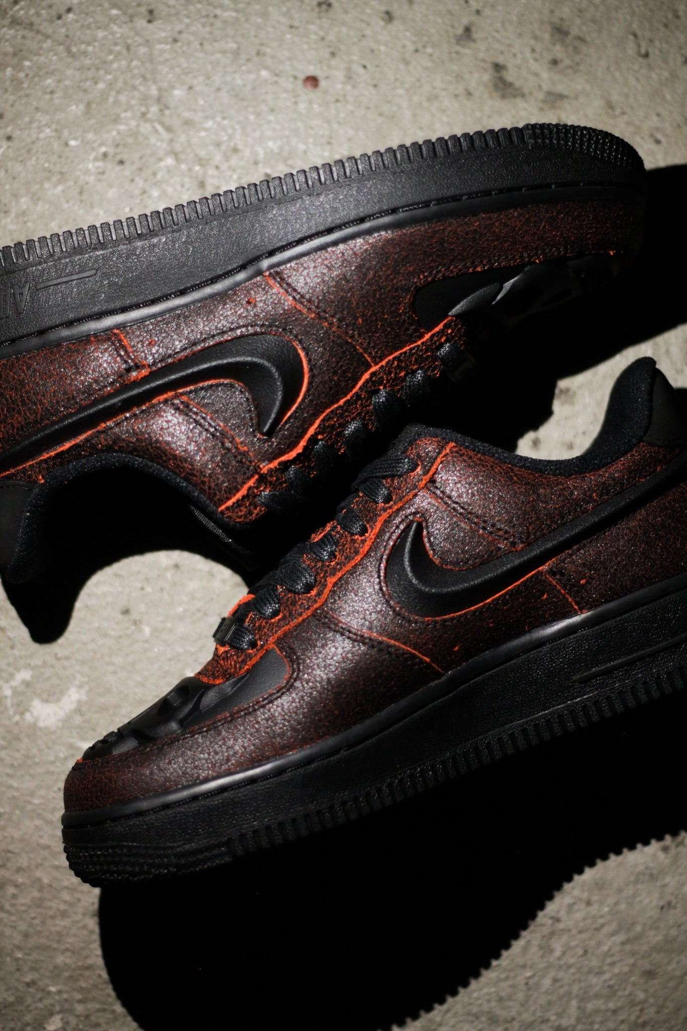 AIR FORCE 1 RETRO HWN QS BLACK/CRIMSON