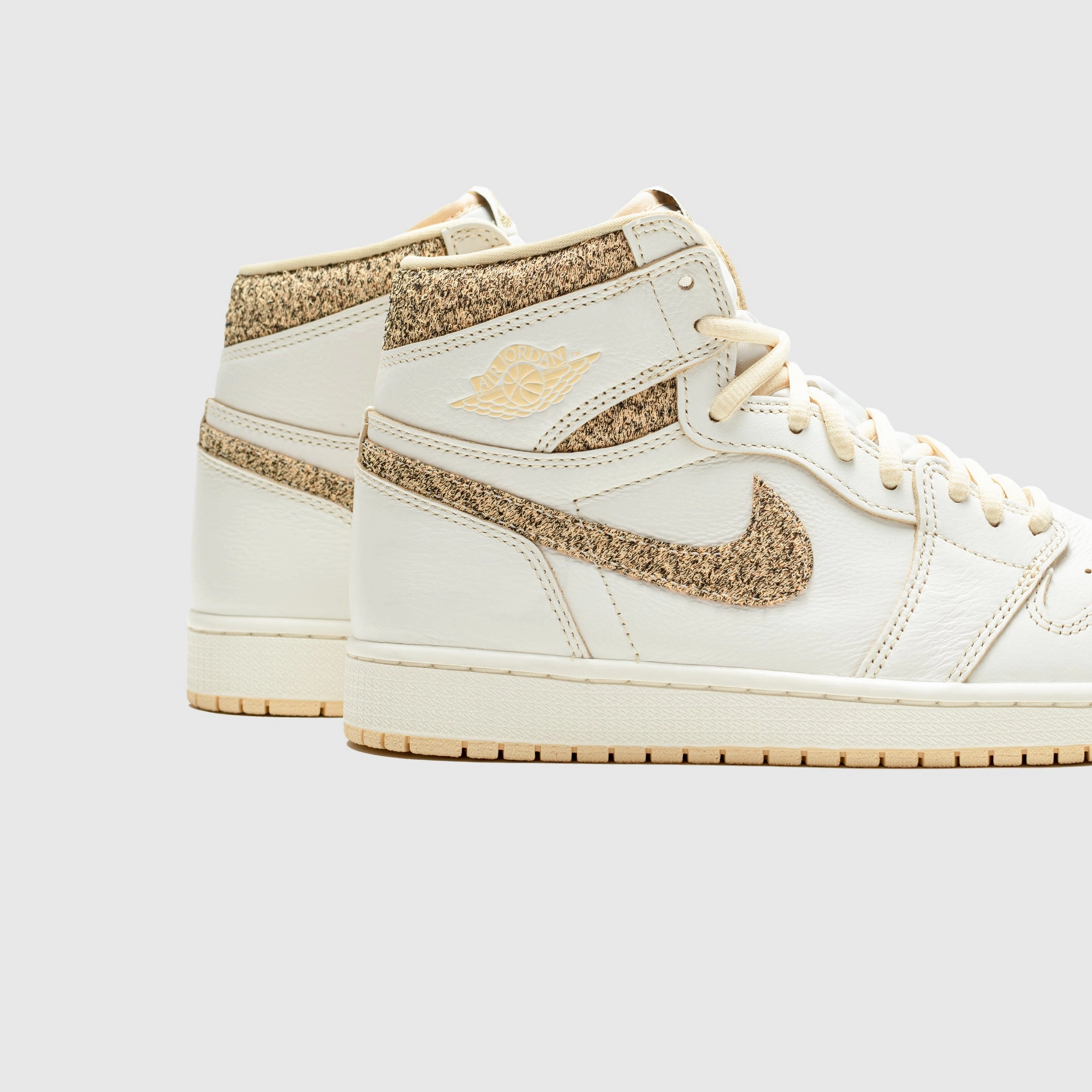 AIR JORDAN 1 RETRO HIGH OG VIBRATIONS OF NAIJA