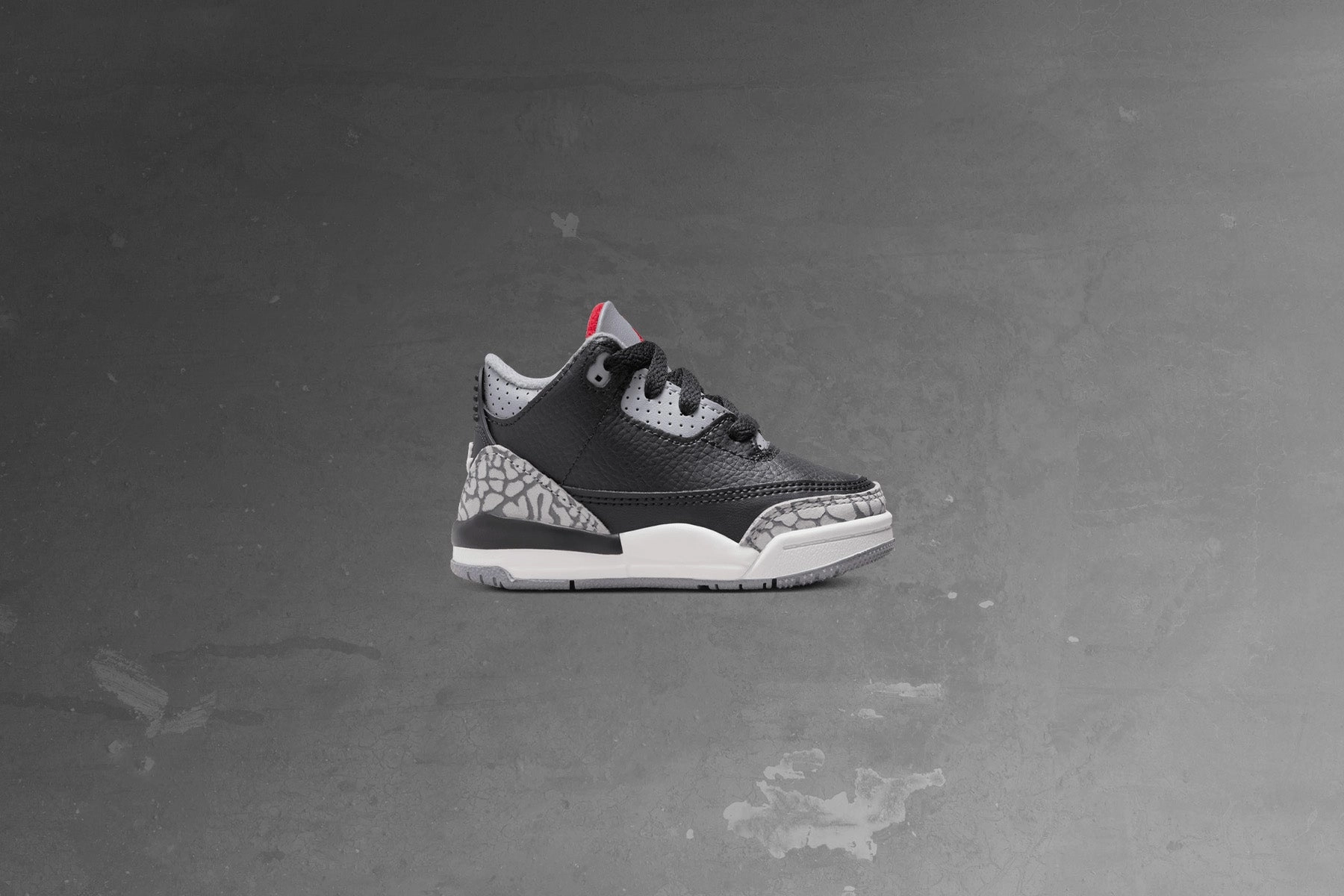 Air Jordan 3 Retro (TD) 'Black Cement' - Black/Fire Red/Cement Grey/Summit White