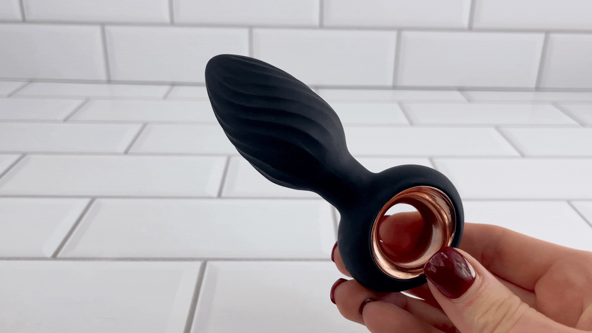 Gyrating Anal Plug w/ Remote Control
