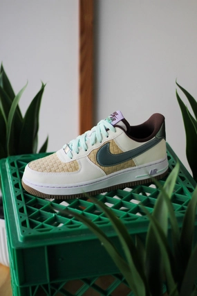 NIKE AIR FORCE 1 RETRO QS SUMMIT WHITE/GLACIER BLUE-MINT FOAM