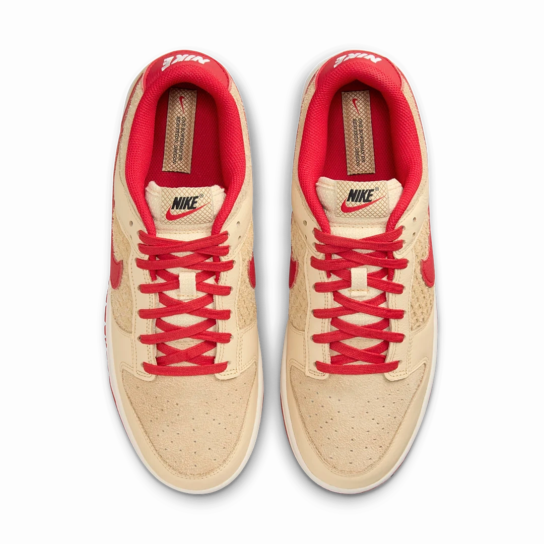 Nike Dunk Low Retro SE Strawberry Waffle
