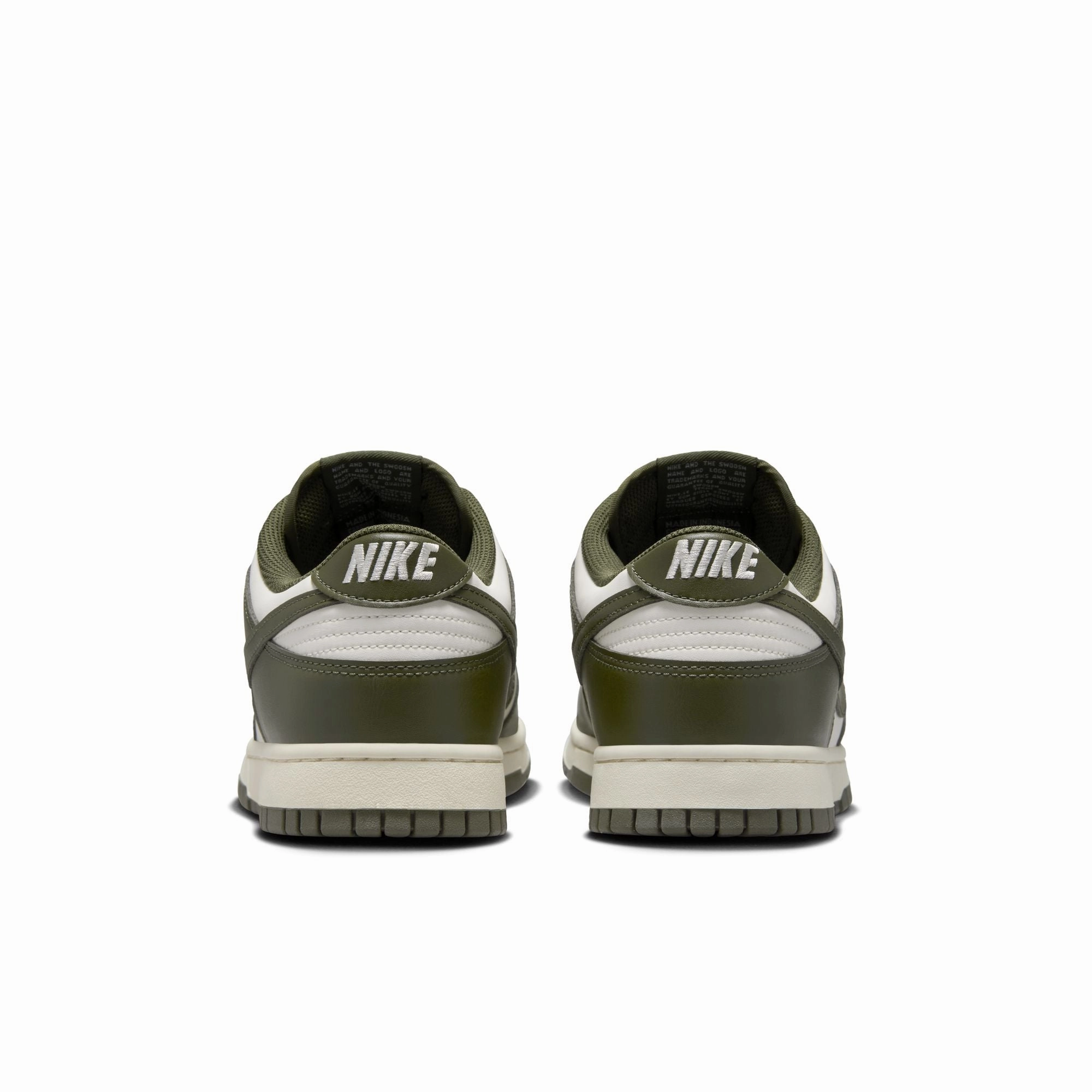NIKE DUNK LOW RETRO סניקרס
