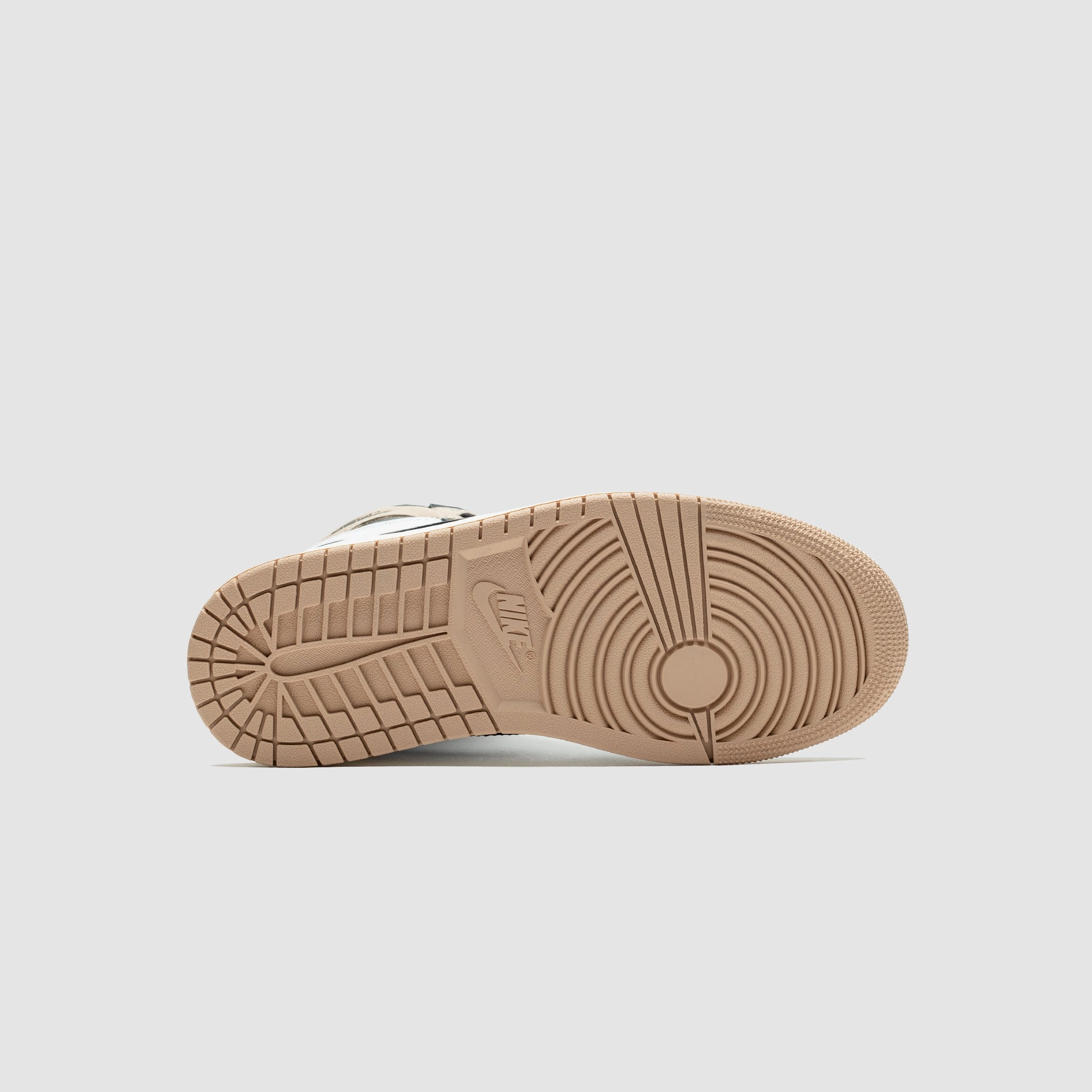 WMNS AIR JORDAN 1 RETRO HIGH OG LATTE